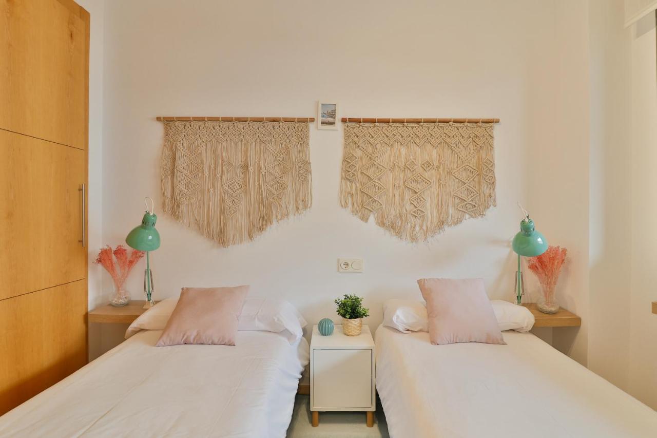 C13 Seaside Malaga With Pool And Parking Apartment Екстериор снимка